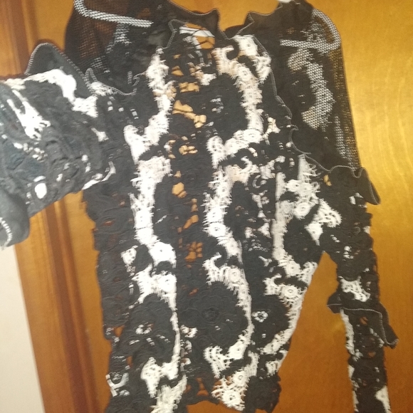 Top - Picture 4 of 4